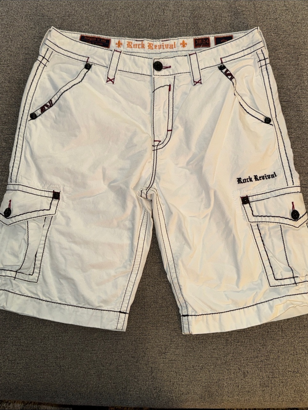 Rock Revival Men’s Slim White Cargo Shorts with Contrast Stitching